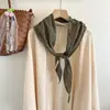 Bufanda Suave y Amigable con la Piel con Forma de Diamante de Otoño, Popular en Dongdaemun, Corea del Sur, Chal Versátil, Ropa Exterior, Calentador de Cuello, Polaina para Cuello
