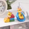 Decoração de Mesa Ornamentada para Estação de Trabalho Girafa Divertida de Desenho Animado Figura de Boneco Veado Resina Criativa Emocional
