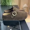 Plataforma Mules Slip-On Estilo Birkenstock 2026 Novas Chinelos Fechados de Solado Grosso para Mulheres Uso Externo Sapatos Birkenstock Sapatos Femininos