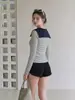 Camiseta de manga larga a rayas con cuello navy y bloques de color para mujer, estilo coreano otoño 2026, top ajustado con un diseño elegante