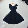 Vestido de punto Nanyou estilo europeo, americano y australiano de nicho, entallado a la cintura, adelgazante, exquisito, sexy, con cuello, falda corta