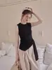 Top chic strapless sin mangas estilo coreano para mujer, nuevo diseño de verano 2026, corte ajustado y favorecedor, adecuado como prenda exterior, top sin mangas