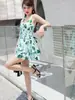 Traje de baño de una pieza para mujer, manga larga, protección solar, estilo deportivo, tipo falda, nuevo, moderno, para vacaciones, casual, Xunuo 693
