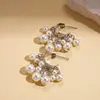 Pendientes de Borla Geométricos en Forma de C de Perlas Artificiales Estilo Retro Europeo y Americano, Pendientes Minimalistas de Nicho Transfronterizo de Gama Alta