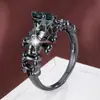 Anillo Retro Europeo y Americano Transfronterizo Negro Dorado Calavera para Mujer con Circonita Morada Estilo Punk Anillo de Halloween Directo del Fabricante