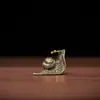 Antigo latão maciço puro caracol vaca girar Qiankun pet de chá ornamentos pequenos de mesa peso de papel coleção antiga alça