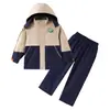 Uniformes Escolares Unificados de Ensino Primário e Secundário da Província de Jiangxi Conjuntos de Uniformes de Jardim de Infância Uniformes de Turma Jaquetas Três em Um Infantis