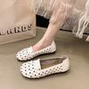 Verão Novo Estilo Respirável Vazado Feminino Gorro Sapatos Sola Macia Superfície Macia Sapatos Flat Confortáveis Slip-On Tamanho Grande Sapatos de Mãe