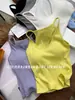 Camisole Clássica Costurada com Gola U, Ajuste ao Corpo e Bojos Fixos Embutidos, Top para Usar por Baixo 3120
