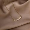 Collar de perlas de agua dulce estilo chino para mujer, ligero, lujoso, con diseño de sonrisa, cadena de clavícula de moda, collar distintivo de celebridades cibernéticas para mujer.