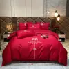 Juego de Cuatro Piezas para Boda de Dragón Rojo y Fénix Bordado de Algodón Habitación de Boda Ropa de Cama de Boda Colcha Festiva Sábanas