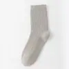 Calcetines de vestir para hombre, otoño e invierno, tejido de doble aguja, color liso, mezcla de algodón, longitud hasta la pantorrilla, absorbentes de sudor y transpirables, adecuados para ropa formal
