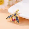 Colgante transfronterizo personalizado de abeja e insectos coloridos, accesorios de joyería DIY, versátiles y únicos, accesorios de cobre de nicho incrustados con circonita