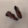 Piel de becerro~Cuero genuino Zapatos mocasín de suela blanda para mujer 2026 Primavera/Otoño Nuevos Zapatos de tacón grueso de un solo color Versátiles Estilo británico Zapatos pequeños de cuero
