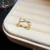 Anillo de Flor de Mariposa de Zircón Brillante de Jardín Monet con Perla Anillo de Dedo Índice de Gama Alta Chapado en Oro Real de 14K Joyería de Mano