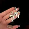2026 Novos Brincos de Laço de Moda de Nicho para Mulheres, High-End, Elegantes, Versáteis, Tendência de Acessórios de Orelha Coreanos