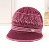 Chapéu de Lã Quente Espesso Novo Outono Inverno Feminino Proteção Frio Orelhas Mães de Meia-Idade e Idosas Chapéu de Tricô Chapéu com Forro de Veludo para Senhoras Idosas