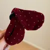 Presilha de Garra Triangular com Concha de Cetim Estilo Francês, Acessório de Cabelo Versátil de Alta Qualidade e Tendência para a Parte de Trás da Cabeça