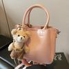 Bolso Retro Hermoso Primavera Mujer 2025 Nueva Moda Corea del Sur Bolso Bowling Portátil Casual Bandolera Concha