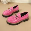 Zapatos mocasines de cuero para mujer, estilo británico, suela gruesa, nuevos de importación, para primavera y otoño, talla grande, venta al por mayor