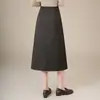 Moda de falda plisada para mujer, nuevo estilo otoño 2026, elegante y versátil falda midi de línea A, falda ajustada de cintura alta que estiliza