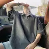 Camiseta de Manga Corta para Hombre con Textura de Espiga de Trigo Color Gris Oscuro Verano 2025 Cuello Polo Top Corto Retro Americano para Hombre