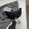 Bolsa Transparente Retro Casual de Croissant Nicho para Mujer Otoño e Invierno 2024 Nueva Versátil Bolso Cruzado de Hombro Único Bolso de Axila