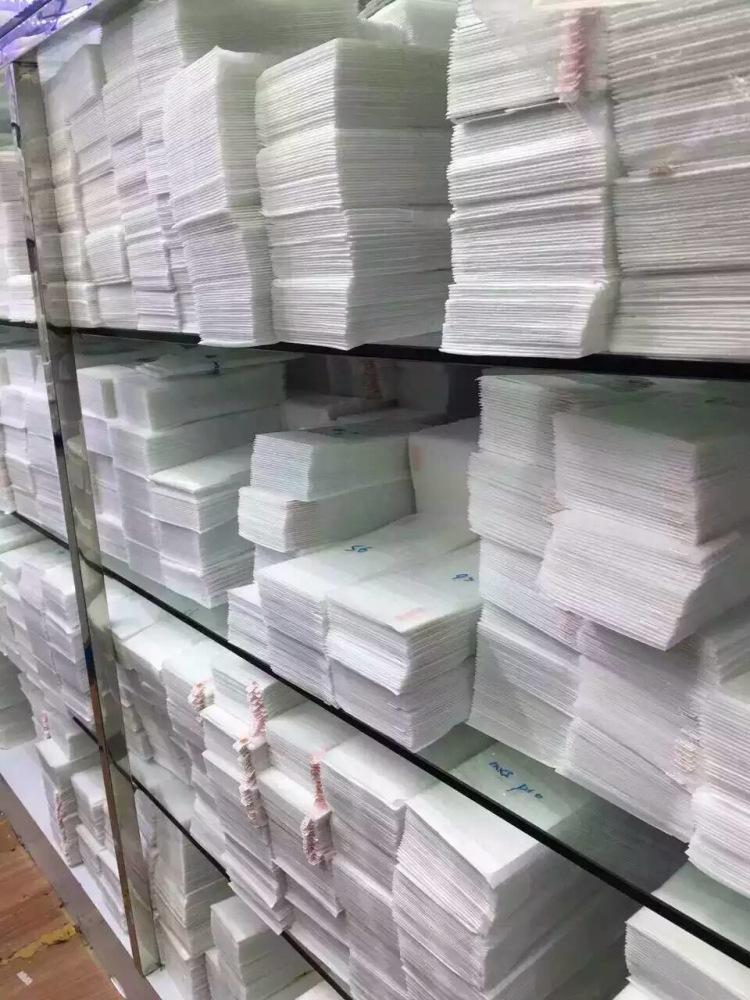 钢化膜