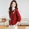 Suéter de Tricô Artístico Vermelho Novo Estilo Outono e Inverno para Mulheres 2025, Estilo Estudante, Fresco e Simples