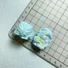 Clip para el pelo de chica de anime de alta calidad, pegatina de dibujos animados, colgante personalizado hecho a mano, accesorios de resina, estilo de lujo ligero, accesorios de resina