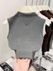 Camiseta sin mangas de color liso para mujer, cuello medio alto, corte ajustado, elegante y versátil, con un pequeño cuello alto, adecuada como prenda básica, top de verano