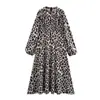 Vestido de manga larga de longitud media con estampado de leopardo para mujer Fengchun Europeo y Americano 2025 8145