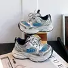 Zapatos deportivos para niños 2026 otoño nuevo modelo, zapatos para niños mayores, zapatillas de correr versátiles de malla, zapatos tipo papá para estudiantes