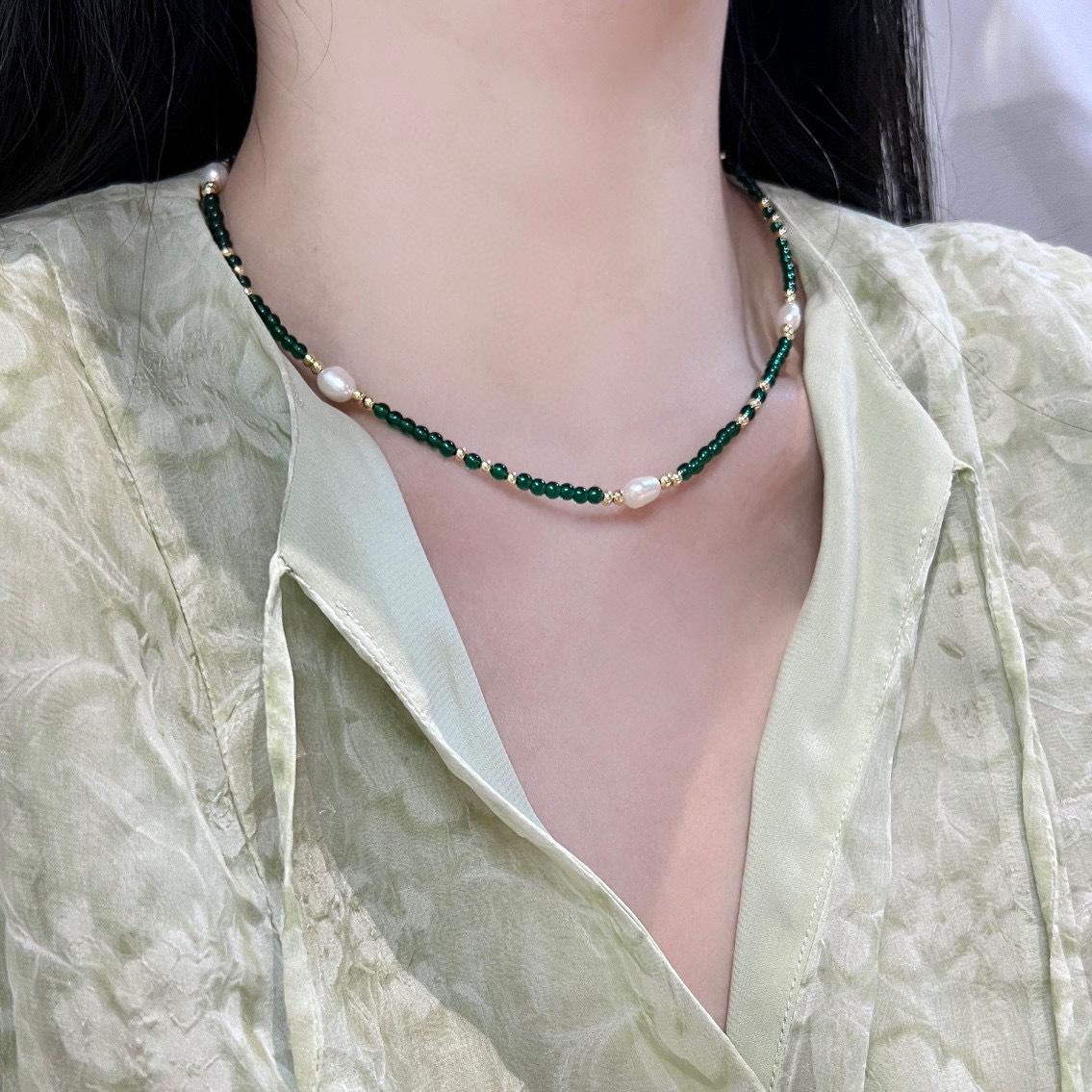 复古小众绿水晶天然淡水珍珠项链女轻奢简约气质圆珠锁