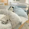 Juego de ropa de cama retro floral de rosas estilo Ins de cuatro piezas, incluye funda de edredón y sábana, adecuado para dormitorios de estudiantes, tamaño individual de 1.5 metros, juego de tres piezas