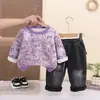 2026 Nuevo Conjunto de Otoño e Invierno para Niños con Felpa Adicional Conjunto Elegante de Bebé para la Temporada de Otoño e Invierno Sudadera con Capucha Estampado Completo Cabeza de Oso Conjunto de Dos Piezas