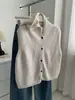 Colete de tricô com capuz em camadas estilo coreano casual chique para mulheres, cardigã colete suéter moderno e versátil para outono e inverno