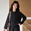 Conjunto de Tres Piezas con Chaleco con Capucha de Terciopelo para Niñas Otoño/Invierno Estilo Coreano Pantalones de Pierna Ancha Niños Medianos a Grandes Elegante Cálido Casual Conjunto Moderno