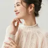 Suéter de Punto de Cachemira de Terciopelo Bai Cai 26 Otoño Simple con Letra Jacquard Cuello Redondo Manga Larga con un Elegante Diseño para el Trabajo y Nuevos Detalles de Ganchillo
