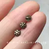 8mm Vintage Pequeno Feito à Mão DIY Bjd Mini Bronze Antigo 5 Botões Tecido Âncora Roupas de Boneca 746 Jinhua