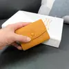 Porta-Cartões Feminino Couro Bovino de Primeira Camada Porta-Cartões Curto Sanfonado Novo Porta-Cartões com Múltiplos Slots Carteira de Moedas de Couro Genuíno Armazenamento de Identidade