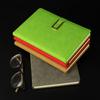 Fabricante en stock cuaderno de imitación cuero entrenamiento educación caja de regalo traje hebilla de cuaderno con marco de PU bloc de notas de imitación cuero para negocios