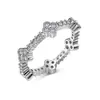 Anillos Diarios Apilables de Trébol de Cuatro Hojas
