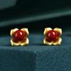 Pendientes pequeños de ágata roja del sur con incrustaciones frescas, personalidad versátil, temperamento irregular, flor chapada en oro, joyería sencilla para damas