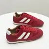 Populares Zapatos de Entrenamiento Alemanes para Mujer, Rojos de Suela Plana Ligeros de Cuero Genuino 2026 Nuevos Retro de Suela Blanda Zapatos para Estudiantes
