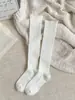Meias de Canelura Color Café Hainan Outono e Inverno para Mulheres com Listras Verticais, Meias de Comprimento Médio Emagrecedoras Combinadas com Sapatos Birkenstock, Meias Largas na Cor Off-White