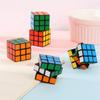 Cubo de Rubik de Tercer Orden Mini de 3 cm Juguete Educativo Desarrollo Cerebro Inteligencia Máquina Gashapon Juguete Gashapon Guardería Pequeños Regalos