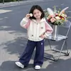 Moda Infantil Nueva Colección Primavera/Otoño 2026 Estilo Mediano y Grande Chaqueta con Capucha de Bloques de Color Sencilla y con Personalidad Conjunto de Dos Piezas Pantalones Casuales de Pierna Ancha