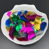 Ventas directas de fábrica lentejuelas con forma de hoja textura dorada cuentas de PVC lentejuelas PET hoja de plástico con forma de hoja decorativa