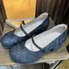 Zapatos de Madre Estilo Chino de Boca Baja, Nuevo Estilo Primavera y Otoño 2026, Ligeros, Versátiles, Zapatos Individuales Bordados a Mano, Zapatos de Suela Suave